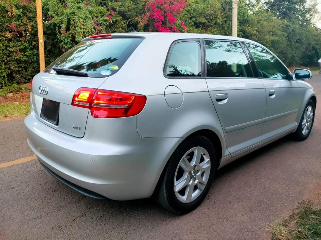 Toyota Corolla - Image 9