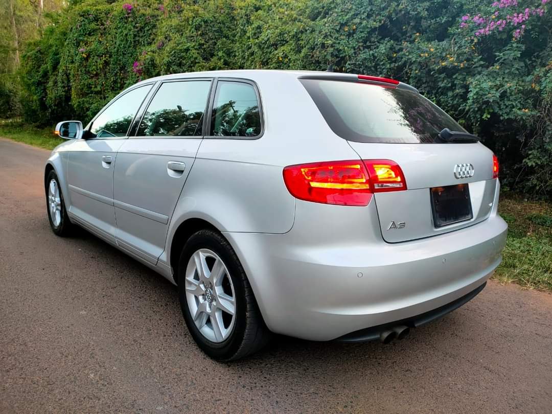 Toyota Corolla - Image 11