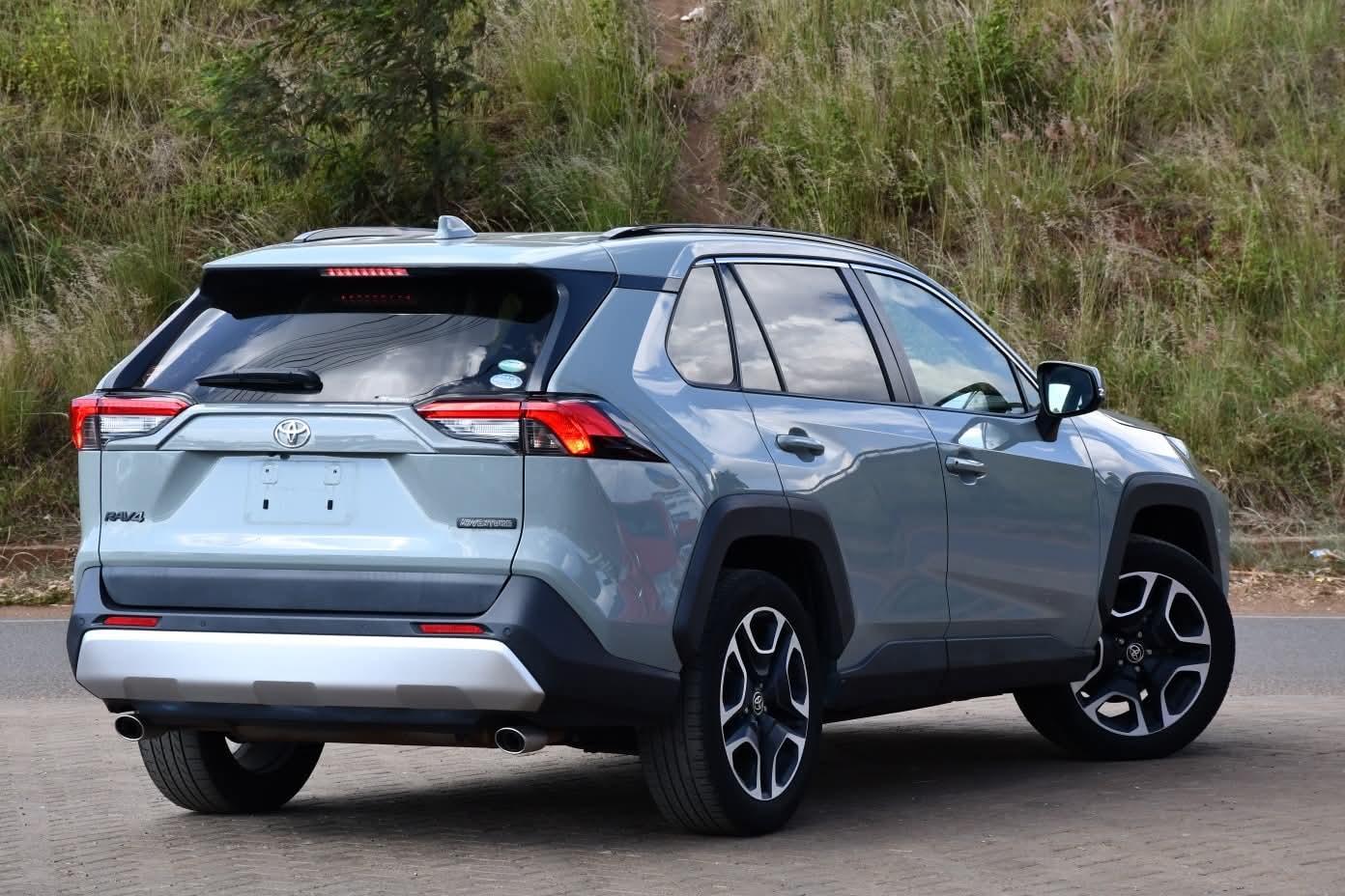 Toyota RAV4 - Image 4